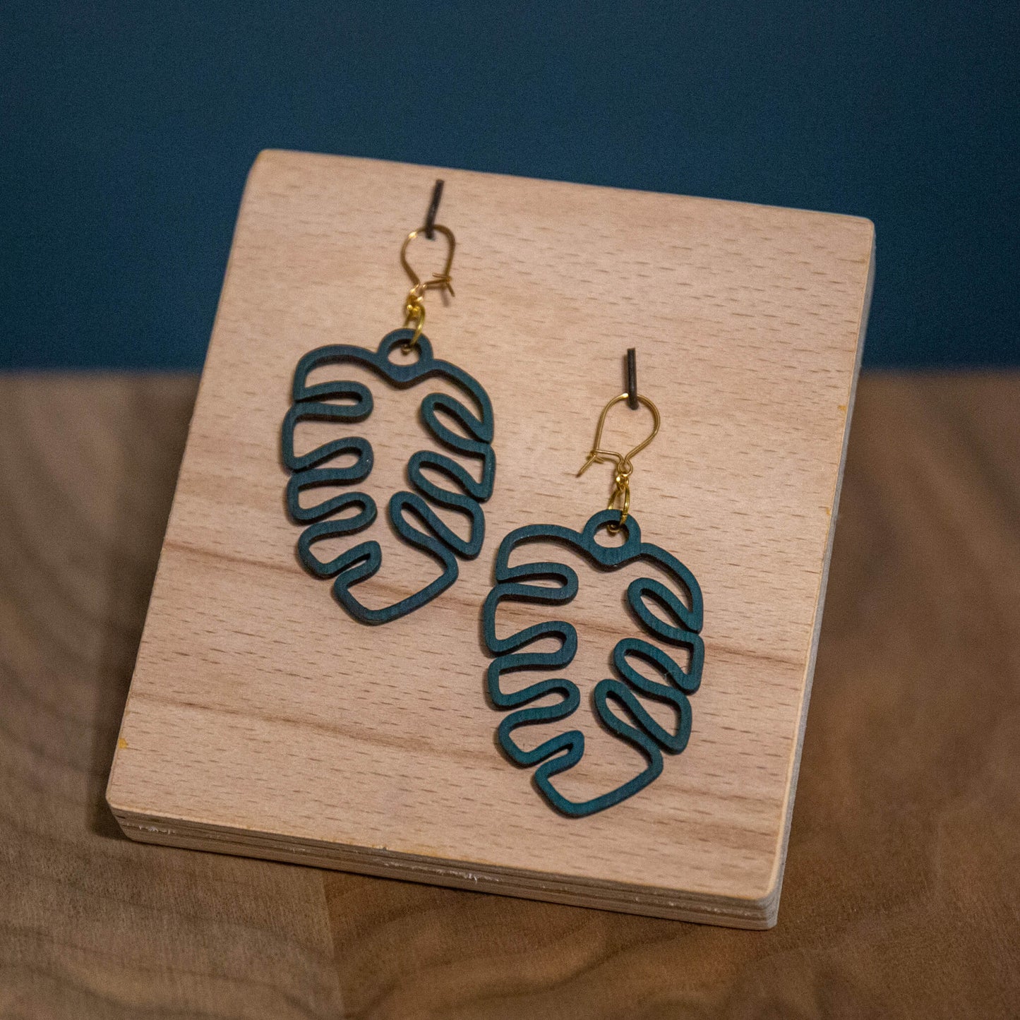 Monstera Earrings