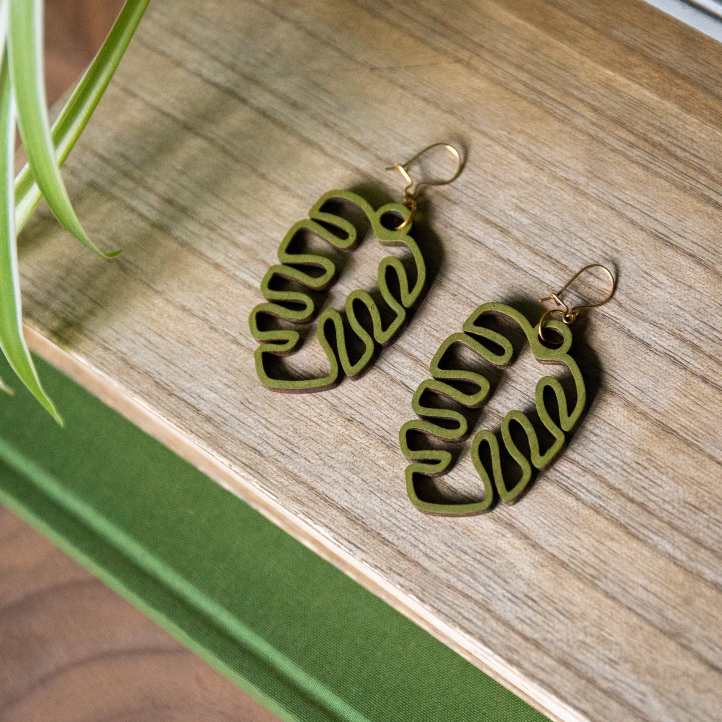 Monstera Earrings